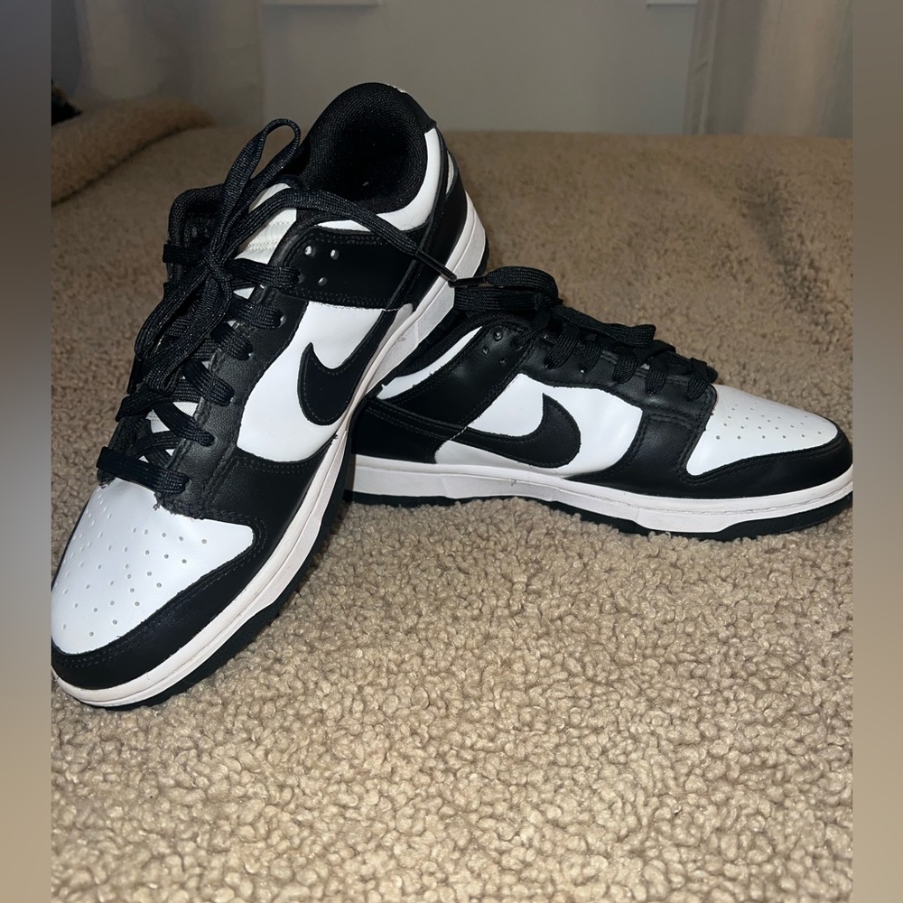 Men’s Nike Low Dunk Panda’s Size:9